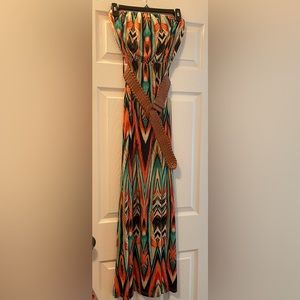 Strapless colorful dress with belt